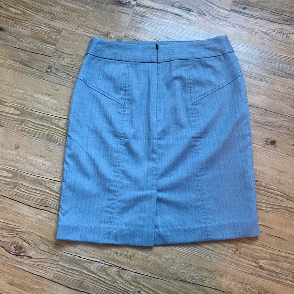 Banana republic pencil skirt - Picture 4 of 6